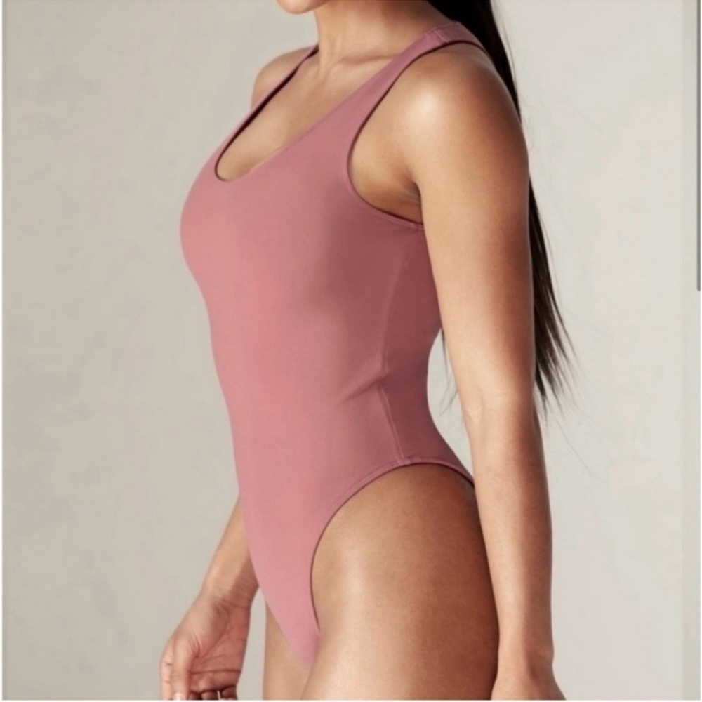 Lululemon Align Bodysuit Size 8 Velvet Dust Pink NWT